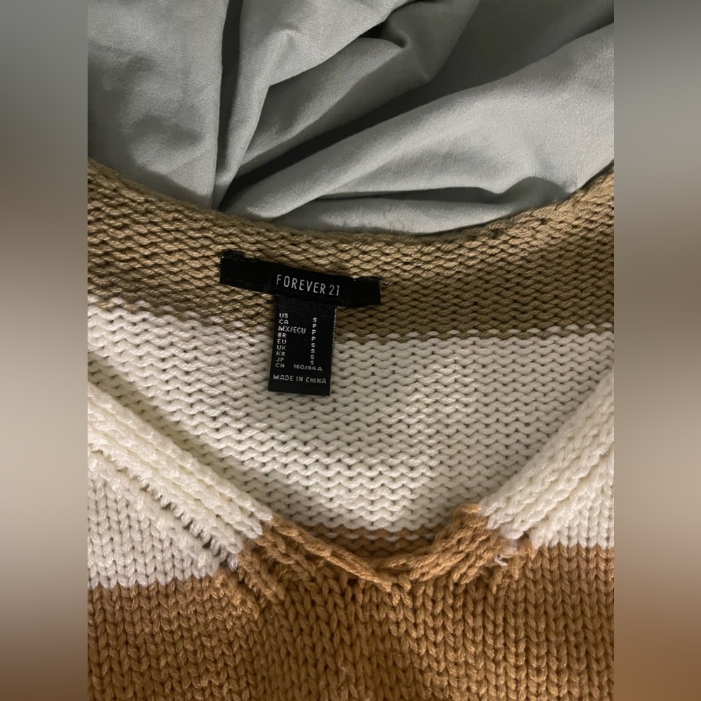 Sweater - Picture 2 of 2